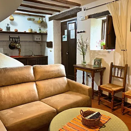 Vakantiehuis Vivelorural Casa Y Piscina En Zahara De La Sierra