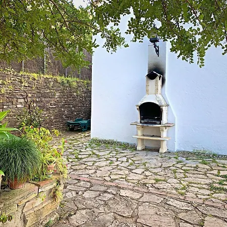 Vivelorural Casa Y Piscina En Vakantiehuis